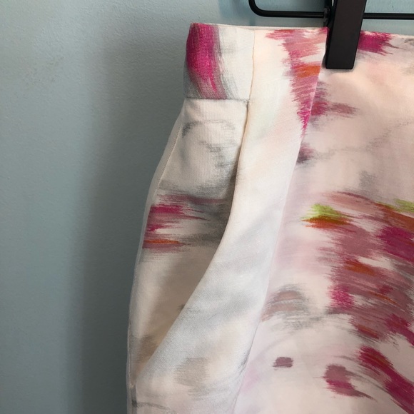 Banana Republic | Side Pleat Pencil Skirt - Picture 3 of 8